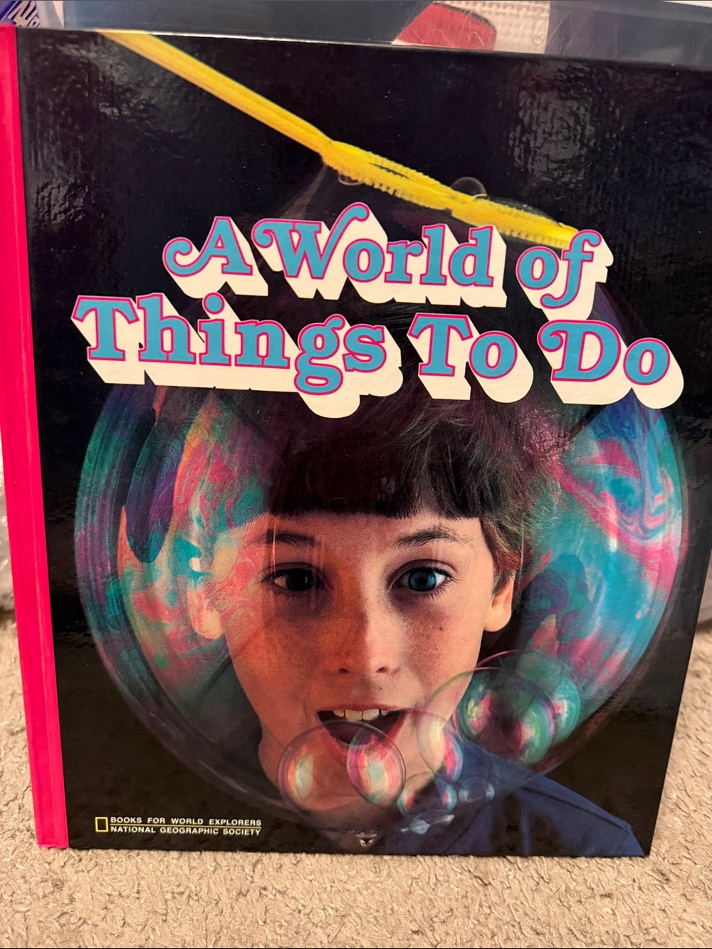 1986 VINTAGE National Geographic- A WORLD OF THINGS TO DO ACTIVITY BOOK!📕